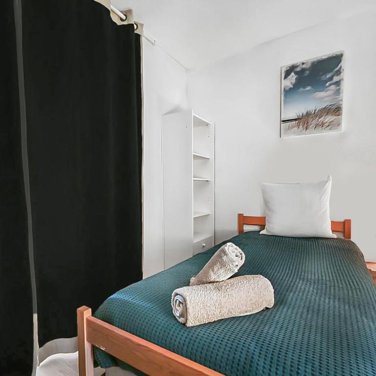 Appart moderne, piscine, parking proche des plages - Apartamento de 2 dormitorios con balcón - 36