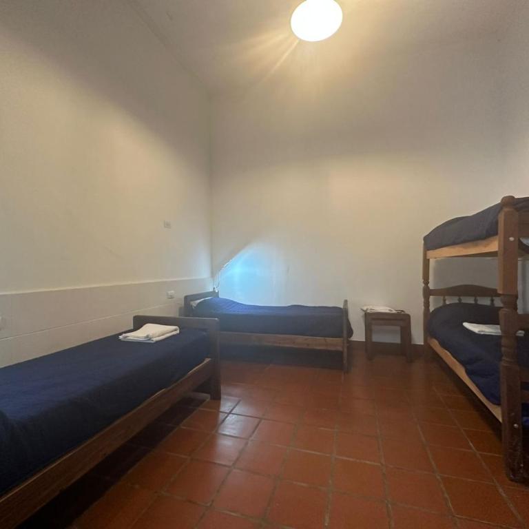 Total Hostel Salta - Cama en habitación compartida mixta de 4 camas - 9