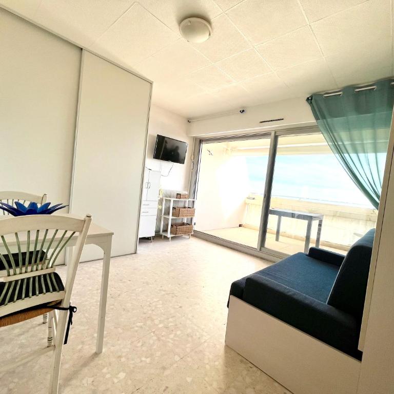 SCL38 - Studio Apartment with Sea View - 5