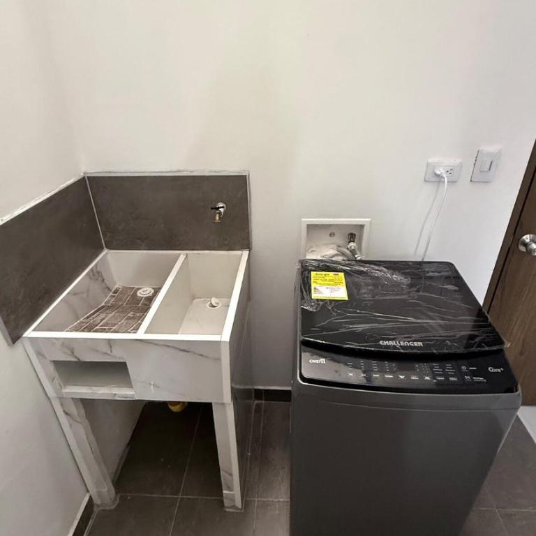Apartment 5 minutes from the airport, stadium and Unicentro - Two-Bedroom Apartment - 3