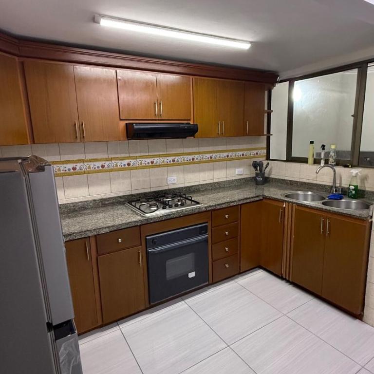 Apartment 5 minutes from the airport, stadium and Unicentro - Two-Bedroom Apartment - 6