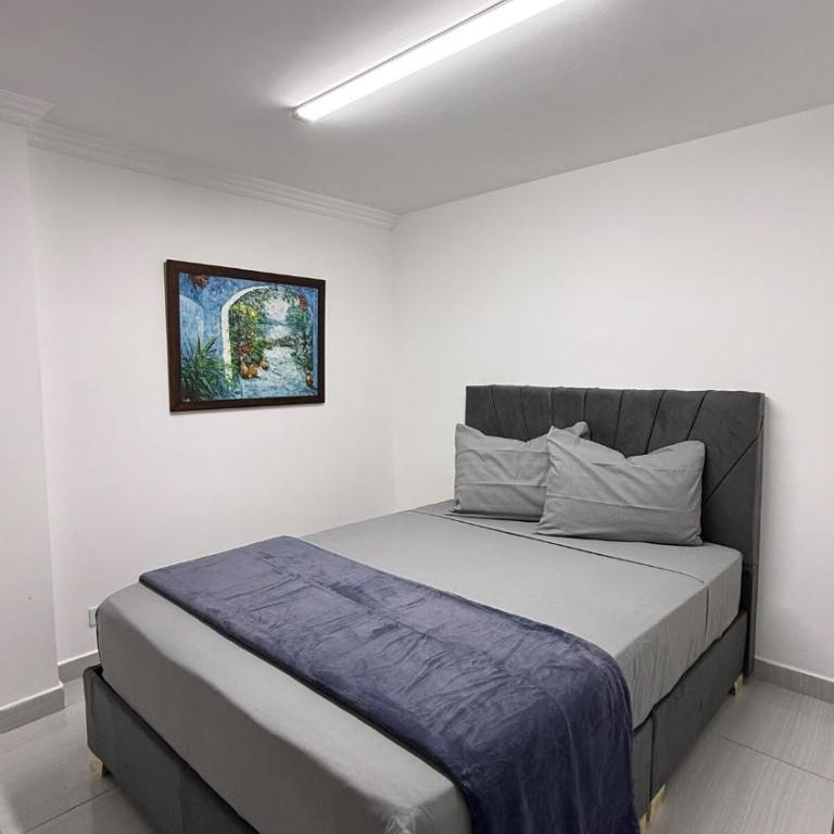 Apartment 5 minutes from the airport, stadium and Unicentro - Two-Bedroom Apartment - 7