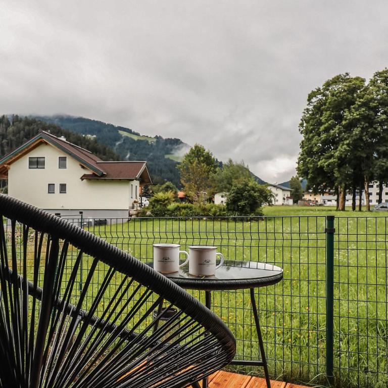 Berg & Natur - Cozy house - Zimmer mit Kingsize-Bett und Bergblick - 5
