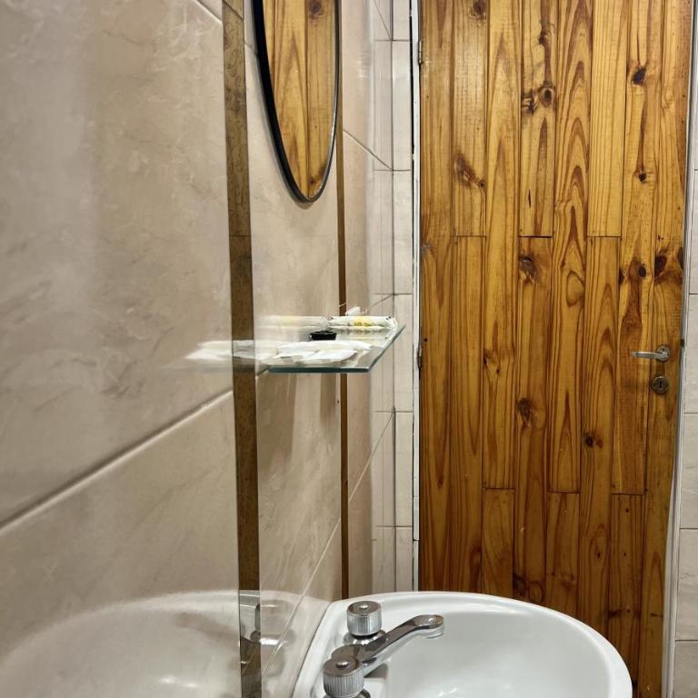 Amplio departamento renovado en el centro de la ciudad - Apartamento de 2 dormitorios - 15