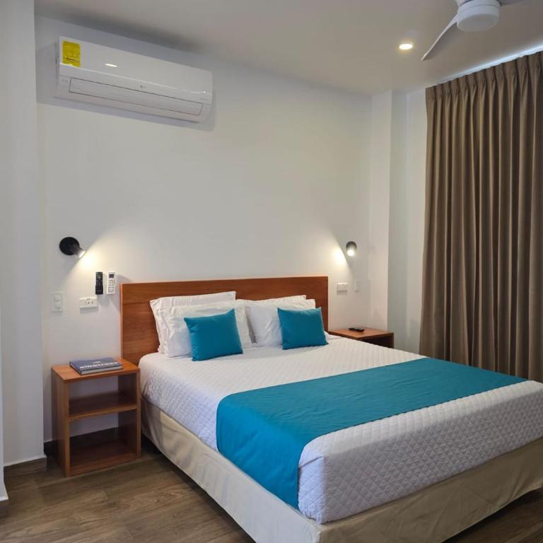 CASA GALAPAGOS by Hostal Fragata - Double Room with Private Bathroom - 4