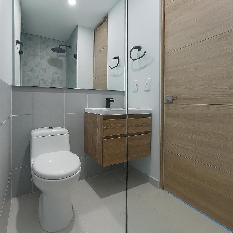 Apartamento con suite y encanto costero - Three-Bedroom Apartment - 20
