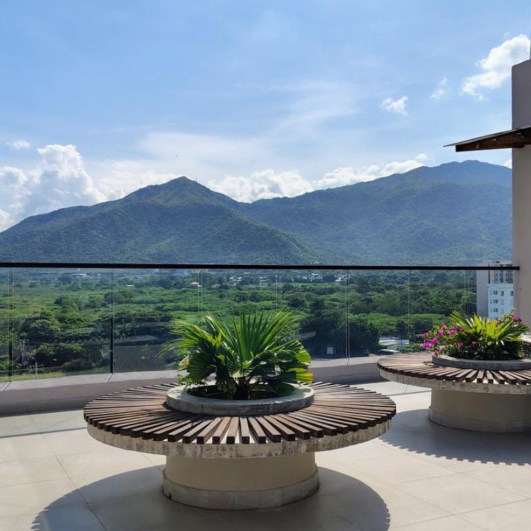 Apartamento con suite y encanto costero - Three-Bedroom Apartment - 38