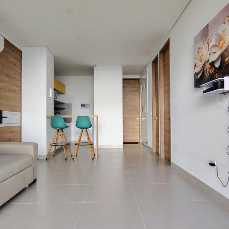 Apartamento con suite y encanto costero - Three-Bedroom Apartment - 5