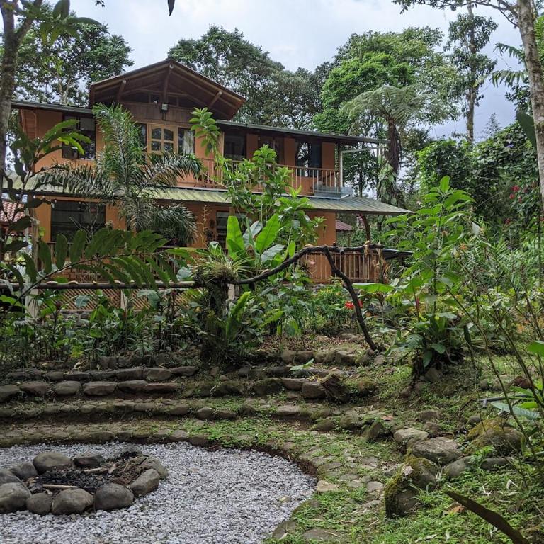 Casa Mandarina-Lush riverside cloud forest home- walk to town - Five-Bedroom House - 62