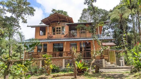 Casa Mandarina-Lush riverside cloud forest home- walk to town - Five-Bedroom House - 63