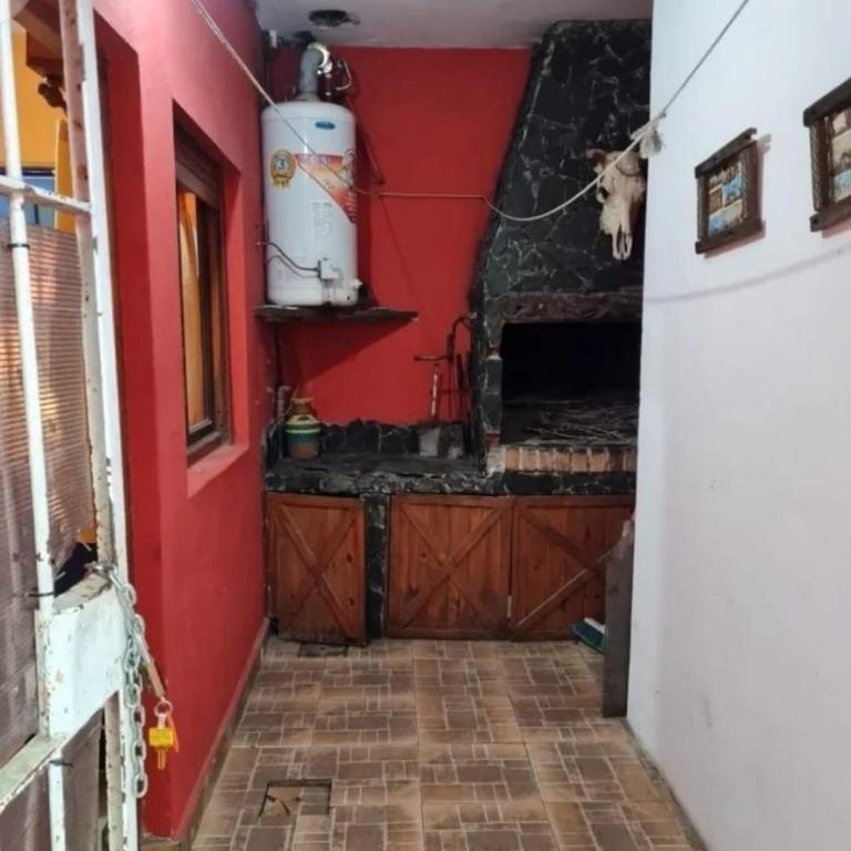 cecilia san clemente - Two-Bedroom House - 1