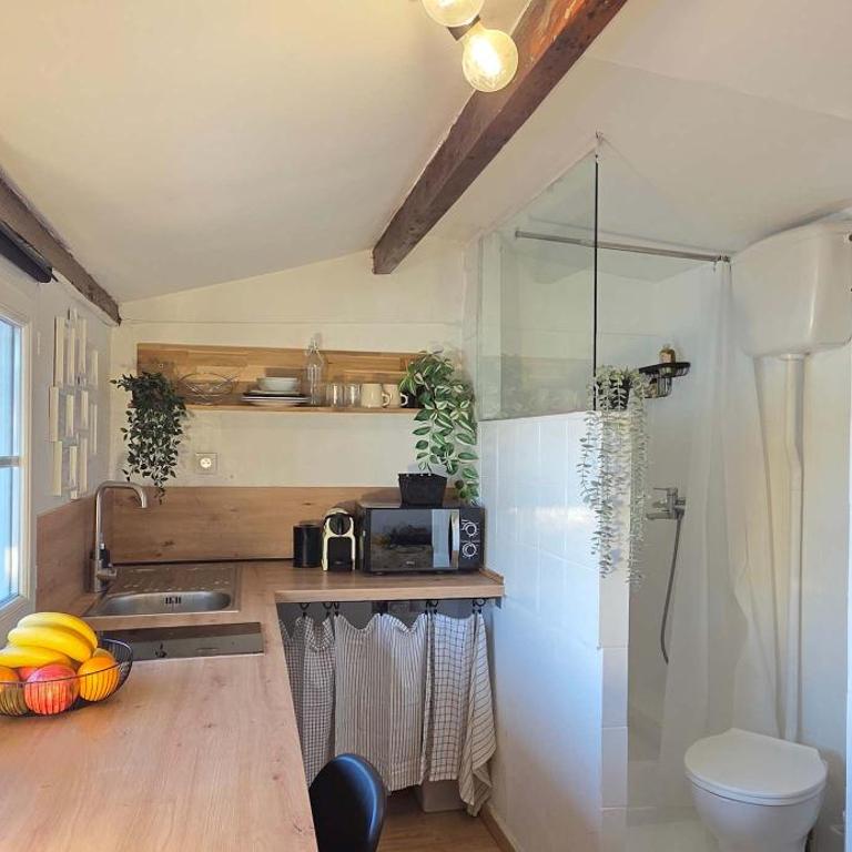 Studio Cosy avec vue sur Montagnes, proche Gare - Studio - 1