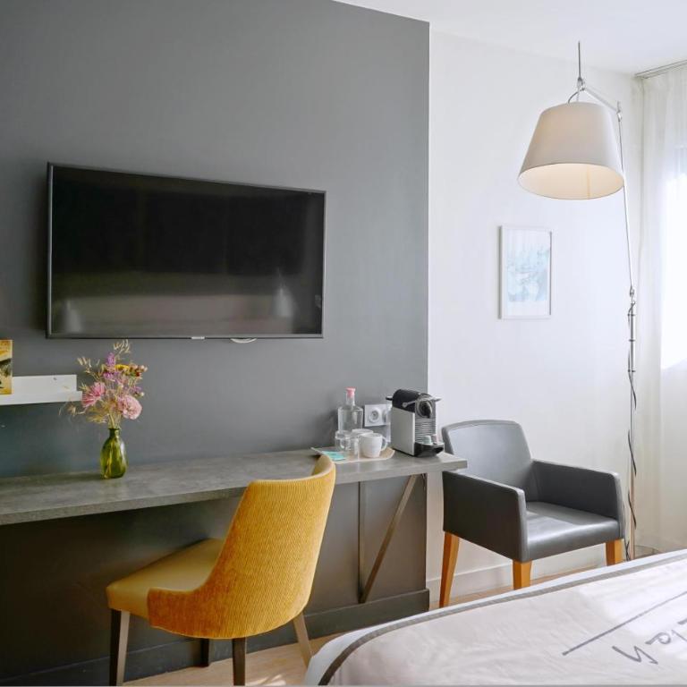 Hotel Litteraire Alexandre Vialatte, BW Signature Collection - Chambre Lit Queen-Size Confort - Non-Fumeurs - 4