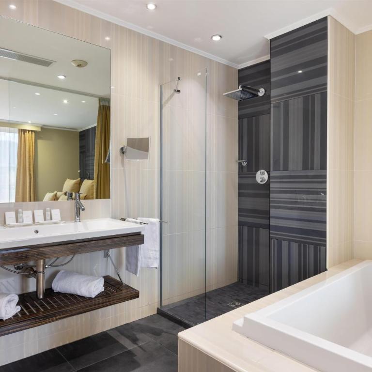 Best Western Plus Hôtel Massena Nice - Suite Junior - 3