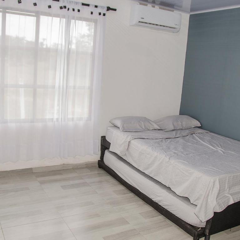 El descanso - Three-Bedroom House - 17