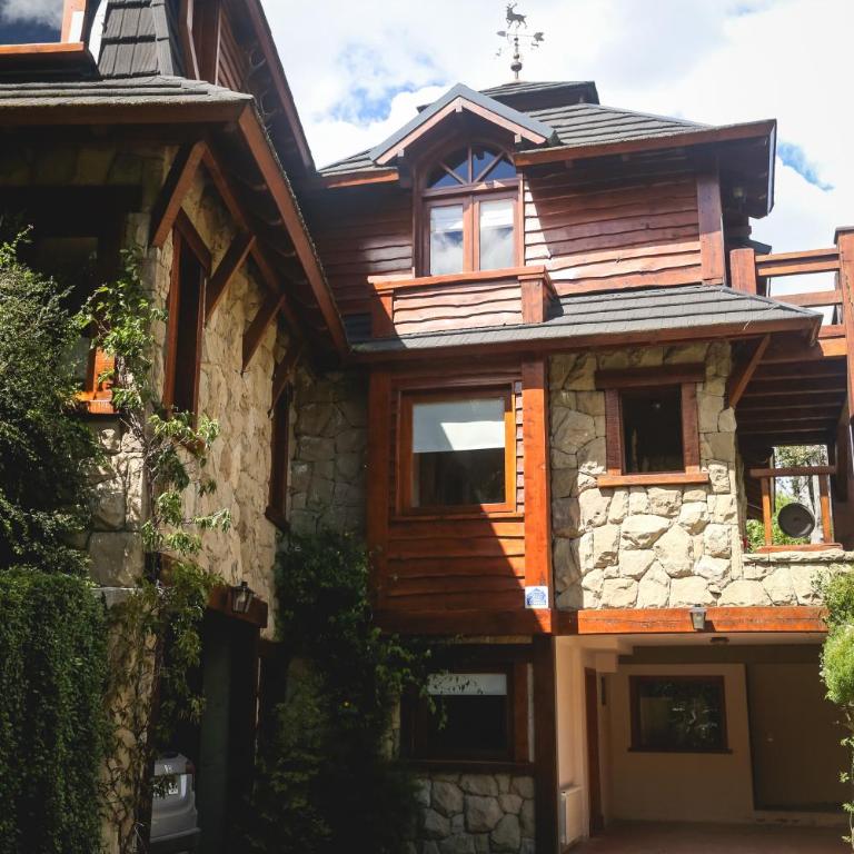 Residencia con alma patagónica en Arelauquen Golf & Country Club - Villa - 82