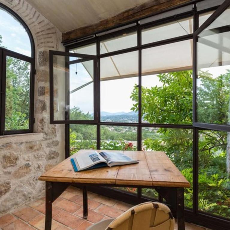 Luxury villa for 18 people with heated pool near Cannes - Villa - 24