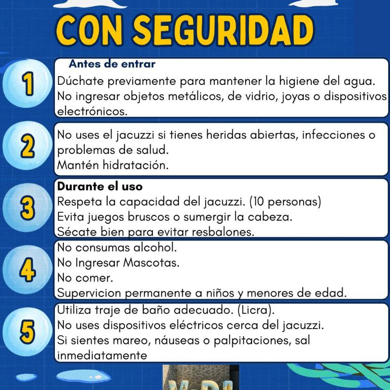 Vari - Habitación Doble con baño - 1 o 2 camas - 12