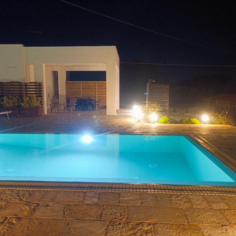 Valle d'Itria IN - Villa con 2 Camere da Letto - 100