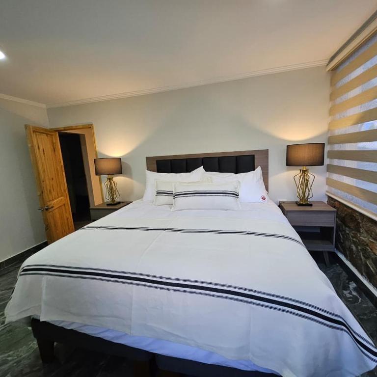 Hotel Dorys de Lourdes - Three-Bedroom Villa - 3