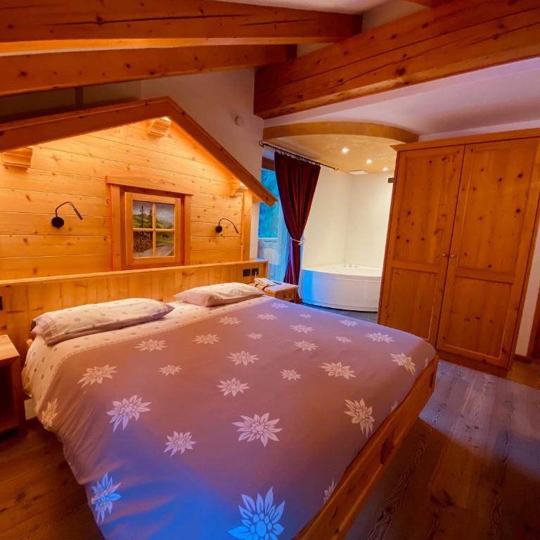 Baita Velon - Suite Deluxe con Vasca Idromassaggio - 9