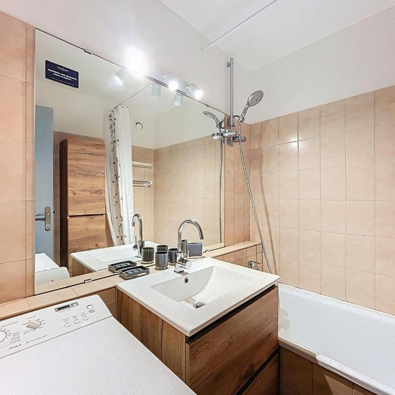 Appartement spacieux · Accès direct aux pistes · Balcon - Appartement 2 Chambres - 17