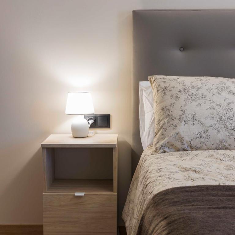 Portal Fosc Suites - Habitación Doble con bañera de hidromasaje - 10