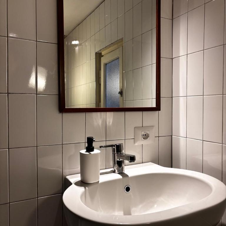 Sant'Ambrogio Vigna Apartment - Appartamento con 2 Camere da Letto - 11
