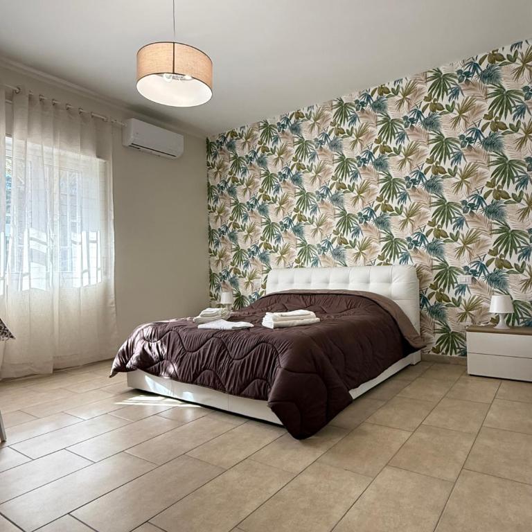 De La Salle Apartment - One-Bedroom Apartment - 1