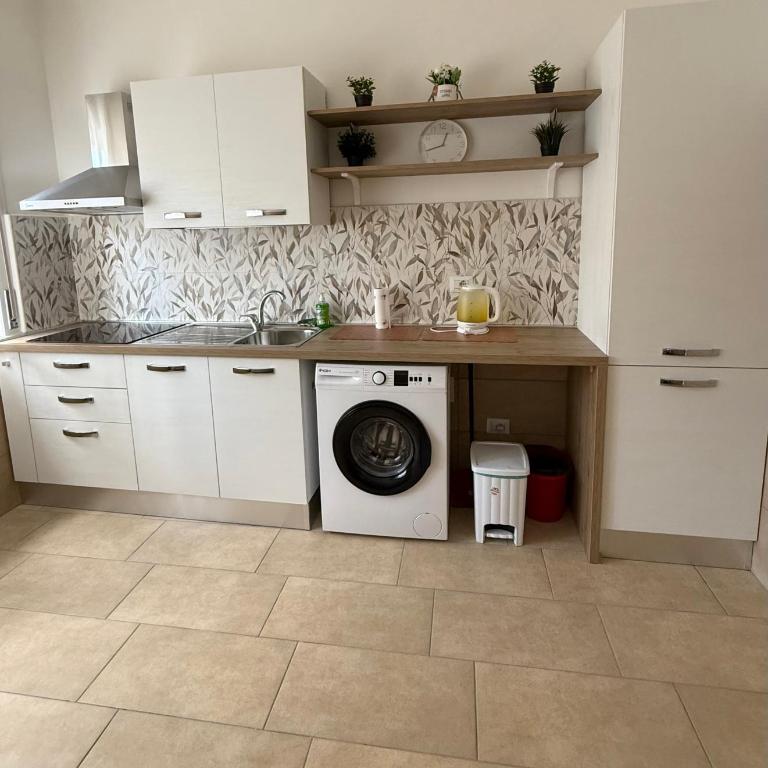 De La Salle Apartment - One-Bedroom Apartment - 15