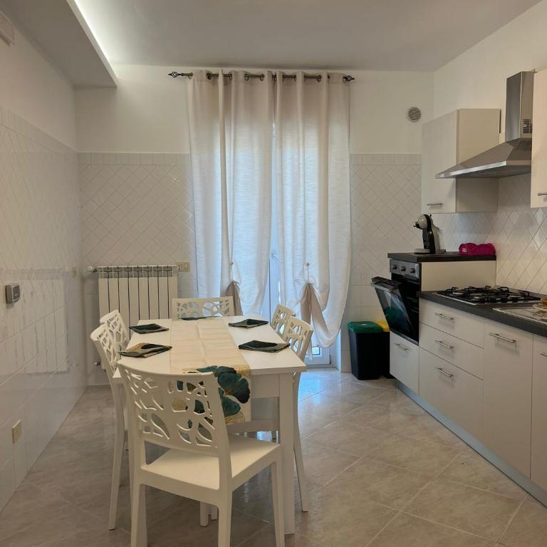 Mary Vi Home - One-Bedroom Apartment - 4