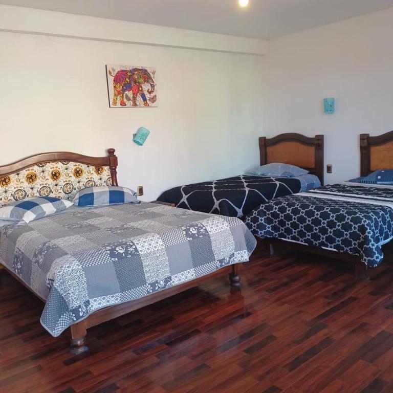 La Fábula-Amarilla - Two-Bedroom Apartment - 2