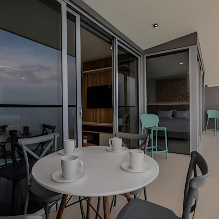 "Morros City" Sea View & Historic Center / 34th Fl - Apartment - 31