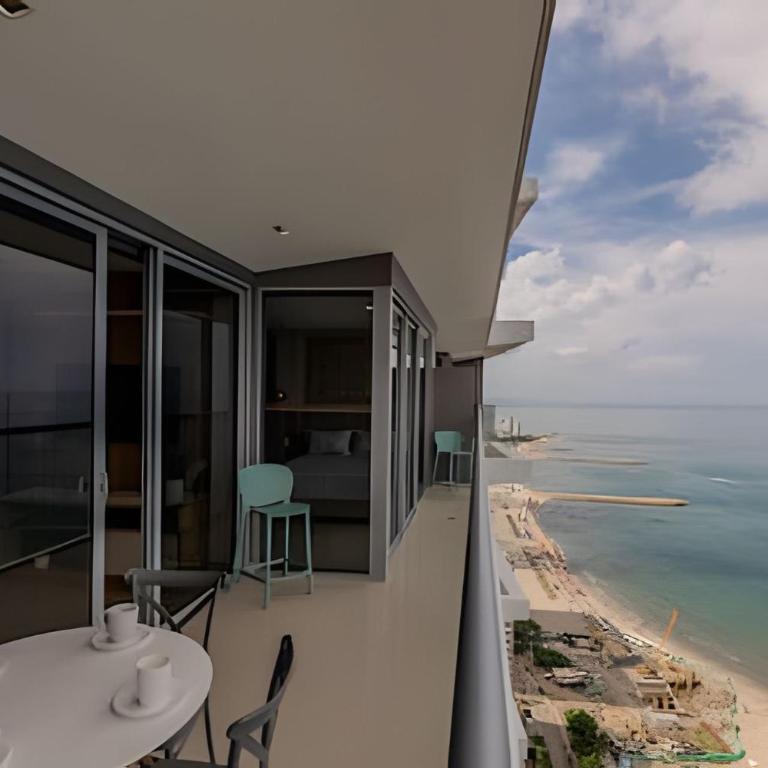 "Morros City" Sea View & Historic Center / 34th Fl - Apartment - 35