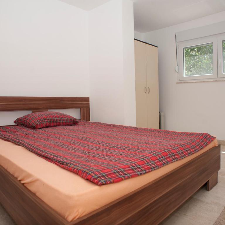 Apartments Villa Simonovic - Villa - Beach Front - 11