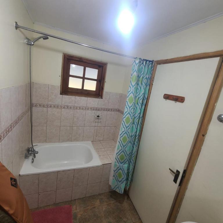 Cabaña Huenehue - Orilla de Lago - Three-Bedroom Vacation Home - 24
