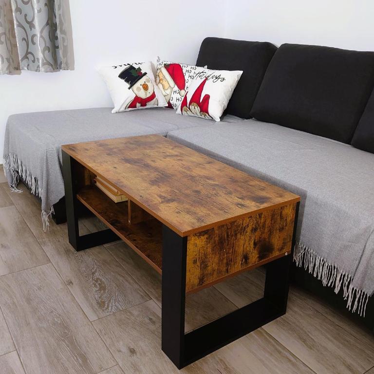Apartamento céntrico con patio privado y terraza ideal para grupos - Casa de 2 dormitorios - 4