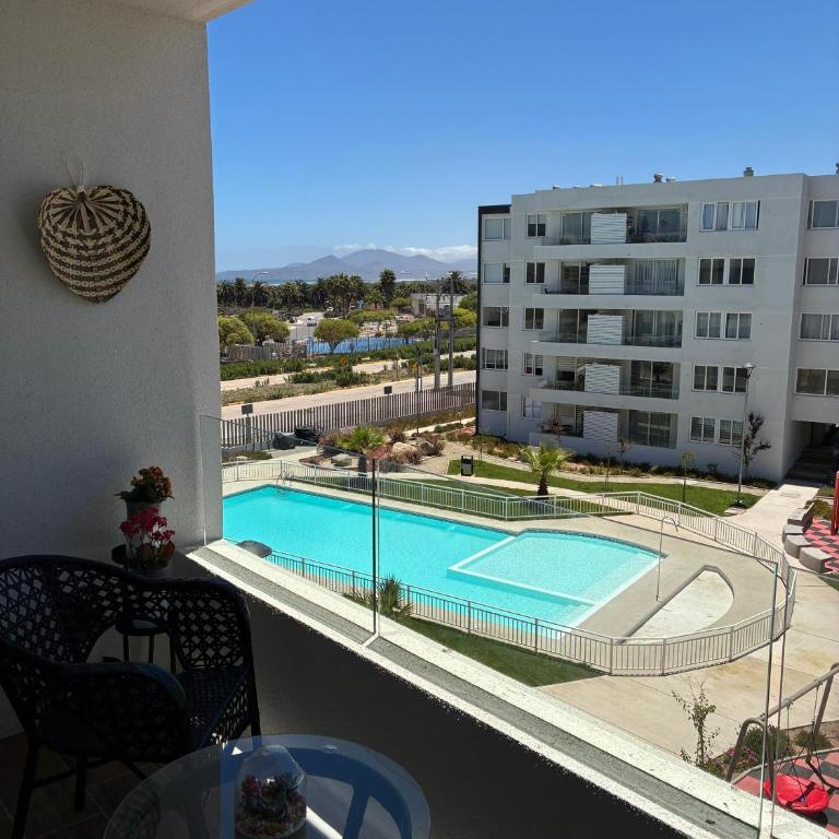 Jardines del Pacifico - Three-Bedroom Apartment - 19
