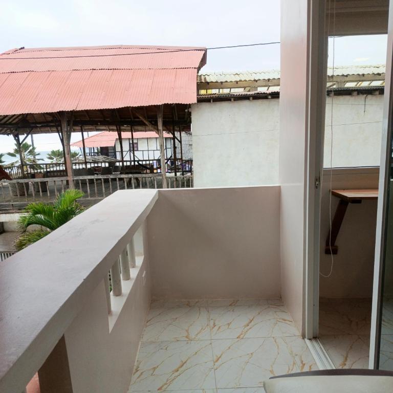 Hostal Mirada al Mar - Habitación Doble Deluxe con balcón - 10