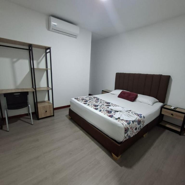 Hotel Gallery By 70 - Habitación Cuádruple Superior - 27