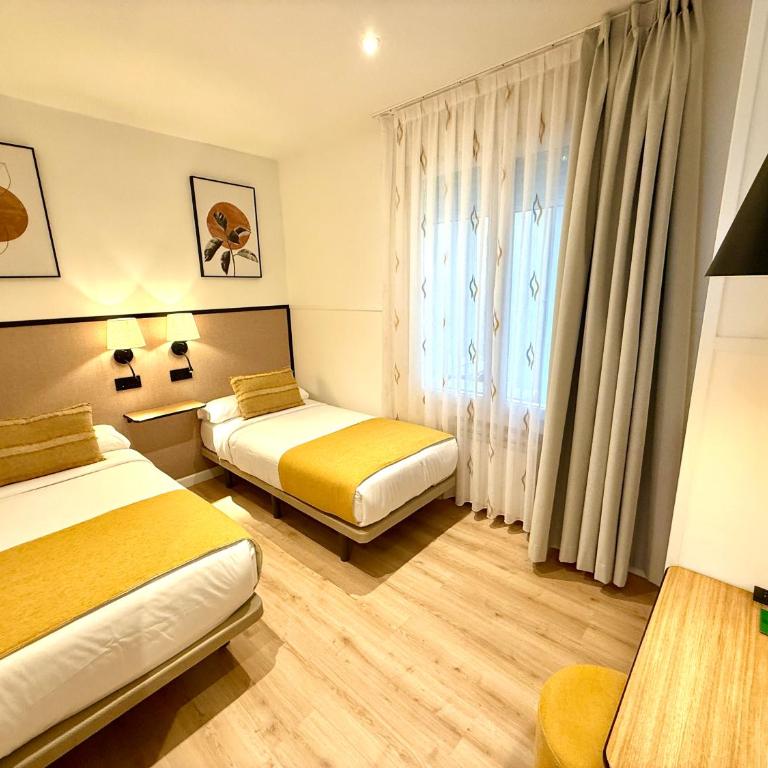 Mucho Madrid - Camera Doppia con Letti Singoli con Bagno - 3