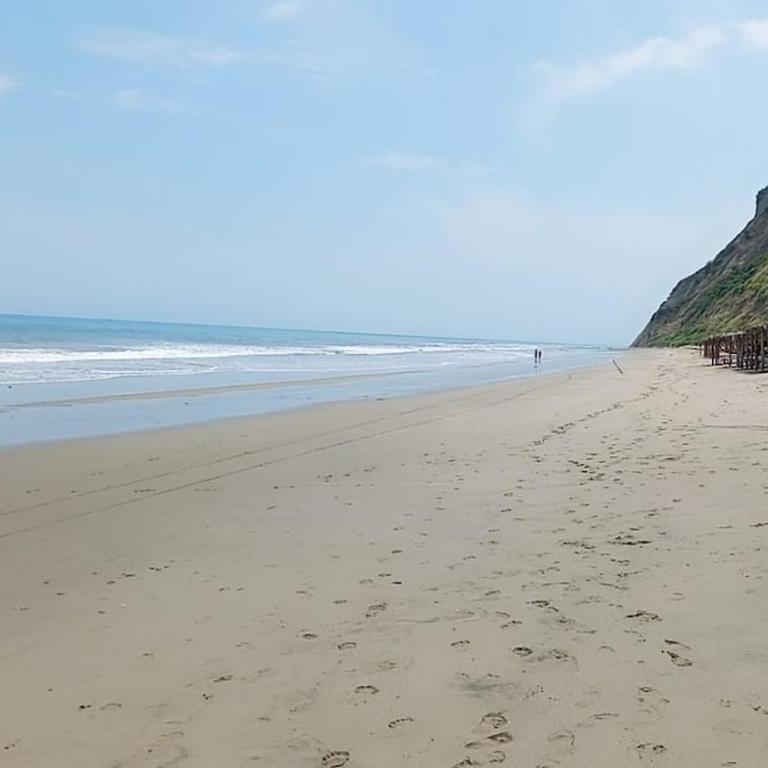 Villa Solara - A Beachfront Residence - Villa - Beach Front - 4