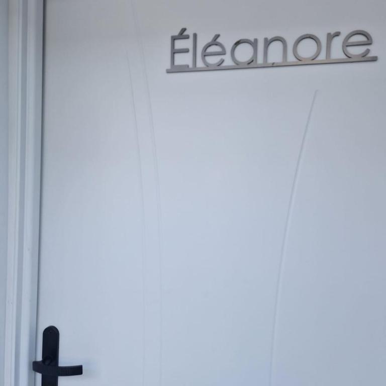 Chambre pour 2 personnes avec Clim Wi-Fi Salle de bain privée dans une maison partagée - Colocation de 3 chambres - Doppelzimmer - 3