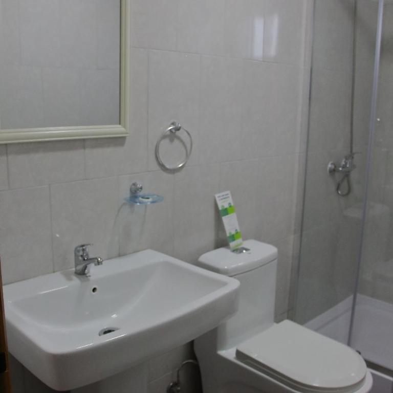 Terra Hostal - Habitación Doble - 2 camas - 9