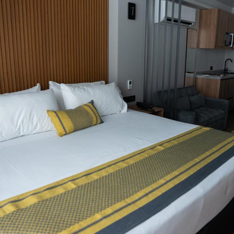 Hotel Block Suites - Suite Deluxe con cama extragrande - 14