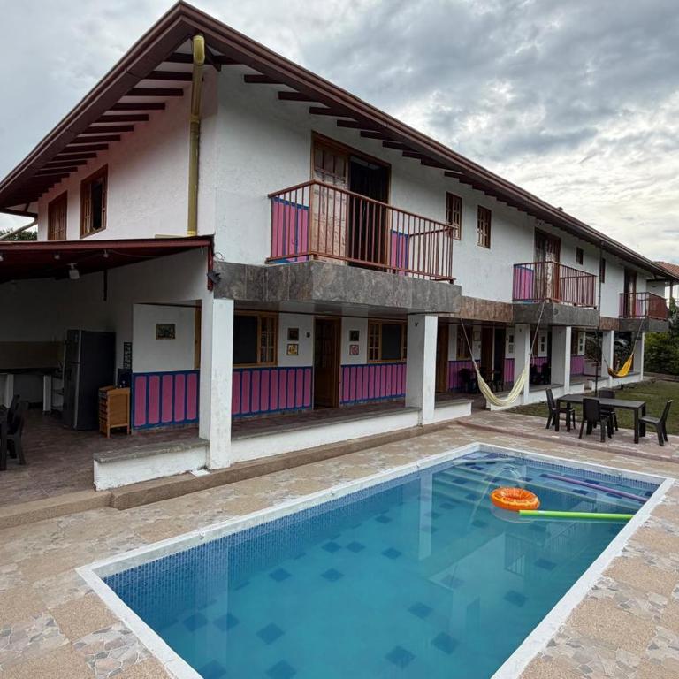 Casa campestre Montenegro Quindio - Casa de 7 dormitorios - 5