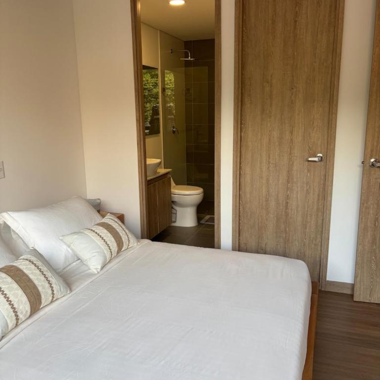 Apartamento moderno en envigado con vista a la naturaleza - Apartamento de 2 dormitorios - 3