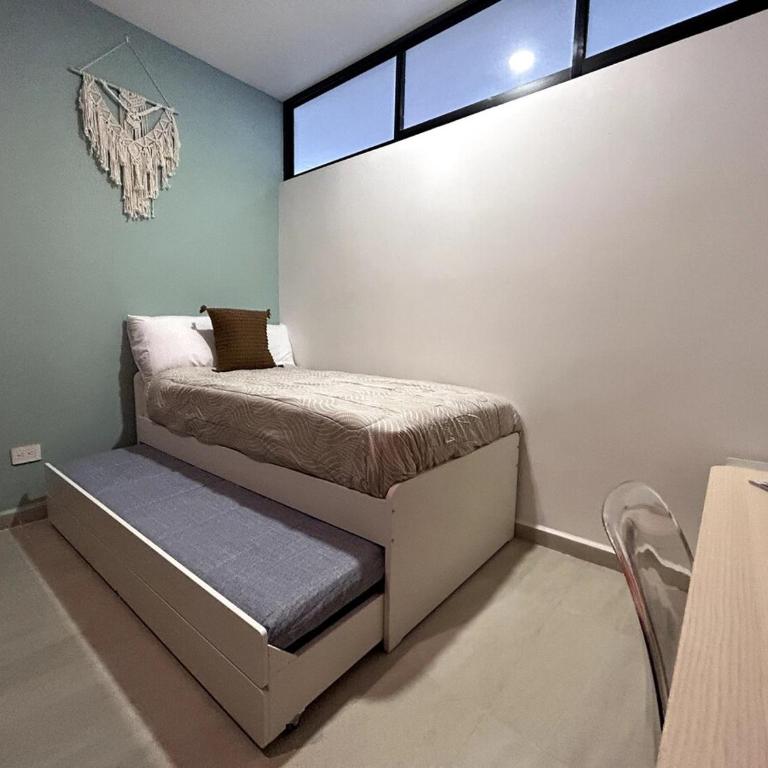 Moderno Depto en Zona Norte, con Alberca y Amenidades - Two-Bedroom Apartment - 4