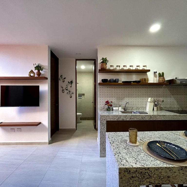 Moderno Depto en Zona Norte, con Alberca y Amenidades - Two-Bedroom Apartment - 9