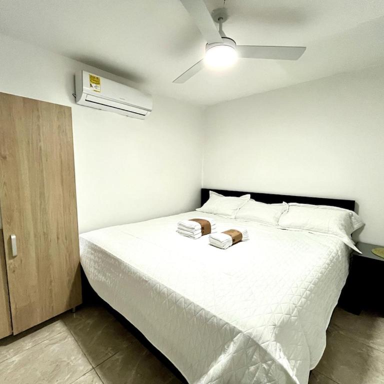 Moderno apartamento privado con parqueadero - Apartamento de 2 dormitorios - 14